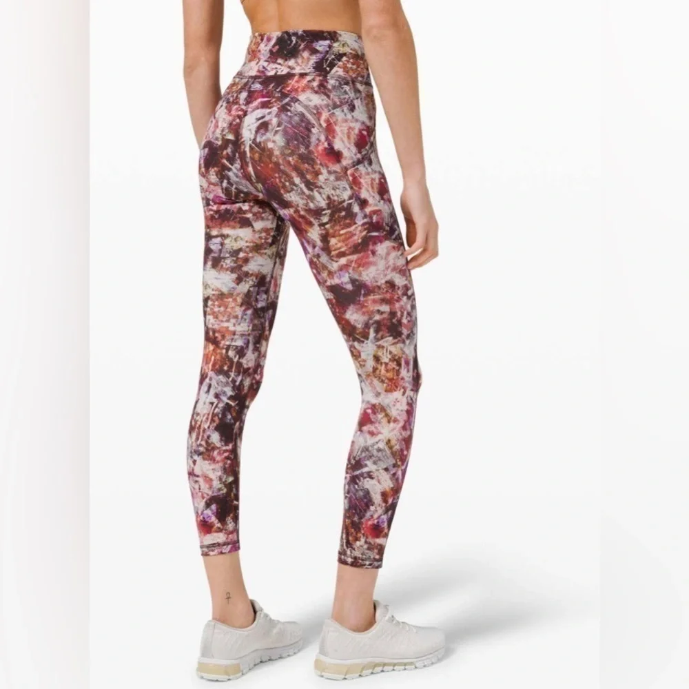 Lululemon Invigorate High Rise 25” SZ  6 - Picture 3 of 5